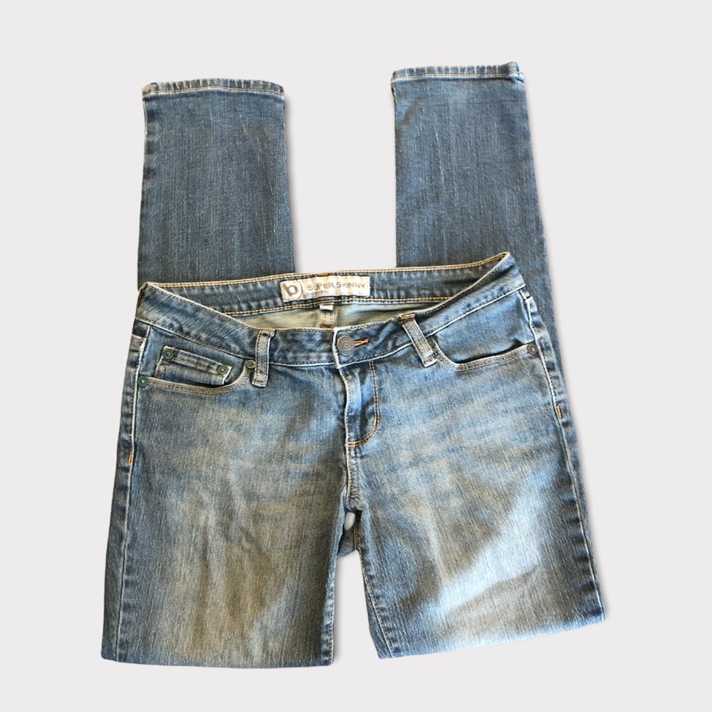 Bullhead Size 7 Super Skinny Jeans